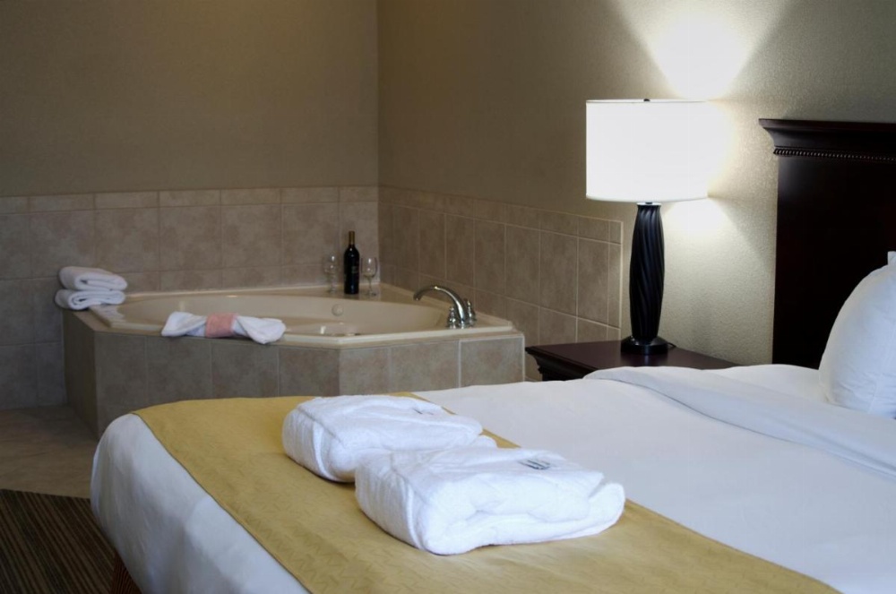 Room image 3