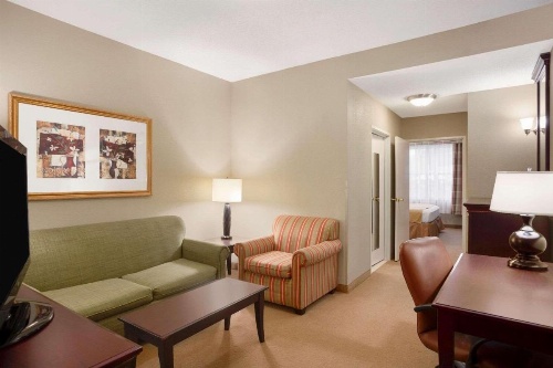 Country Inn & Suites by Radisson, Ithaca, NY image 46